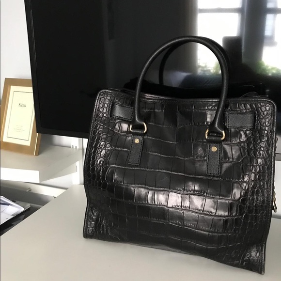 Bags - Picture 3 of 5